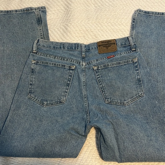Men’s wrangler regular fit jeans - Picture 3 of 3